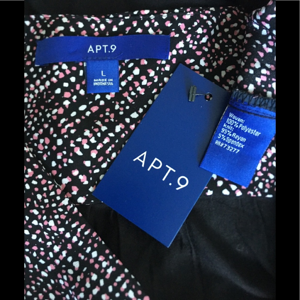 NWT APT 9 Casual Blouse. Size L - Picture 3 of 4